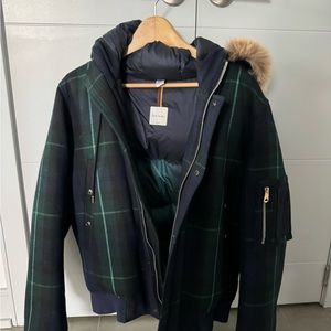 Good condition Paul Smith puffer coat with hood. Size medium
